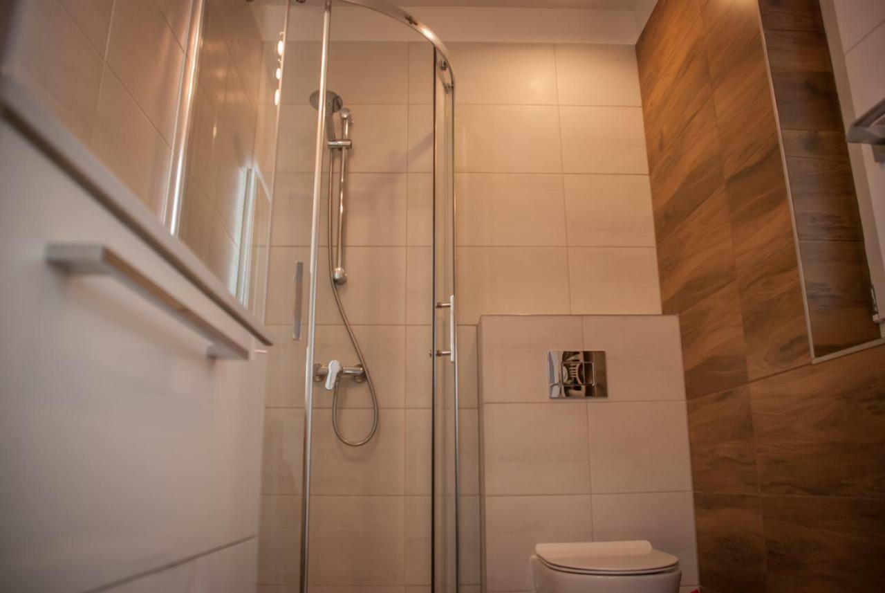 Noclegi "Boczna 5A" Apartamenty Goscinne 斯扎瓦诺泽德霍 外观 照片