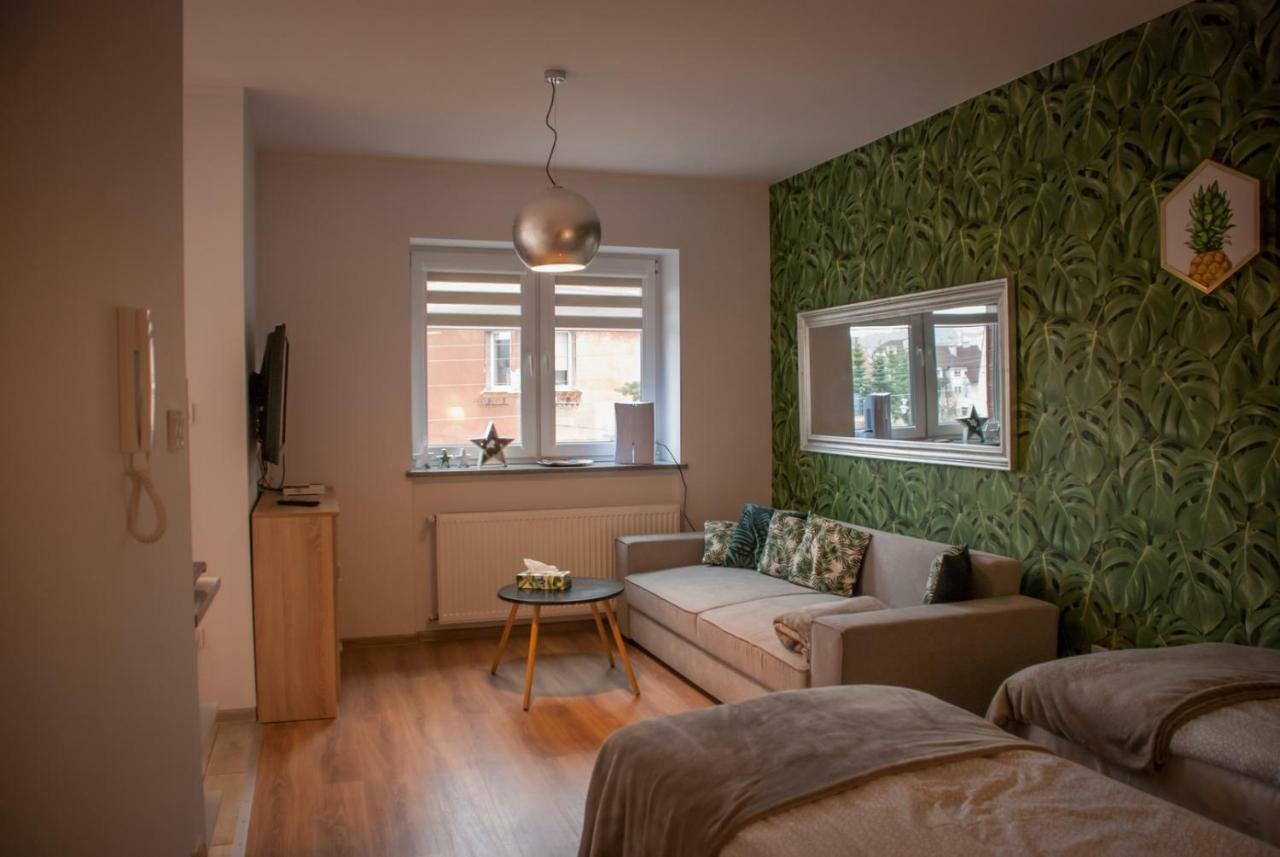 Noclegi "Boczna 5A" Apartamenty Goscinne 斯扎瓦诺泽德霍 外观 照片
