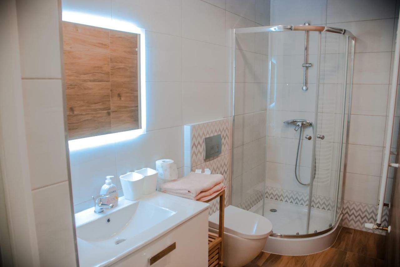 Noclegi "Boczna 5A" Apartamenty Goscinne 斯扎瓦诺泽德霍 外观 照片