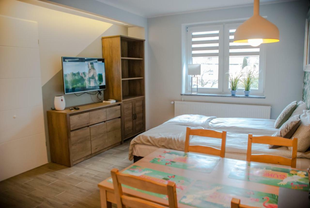 Noclegi "Boczna 5A" Apartamenty Goscinne 斯扎瓦诺泽德霍 外观 照片