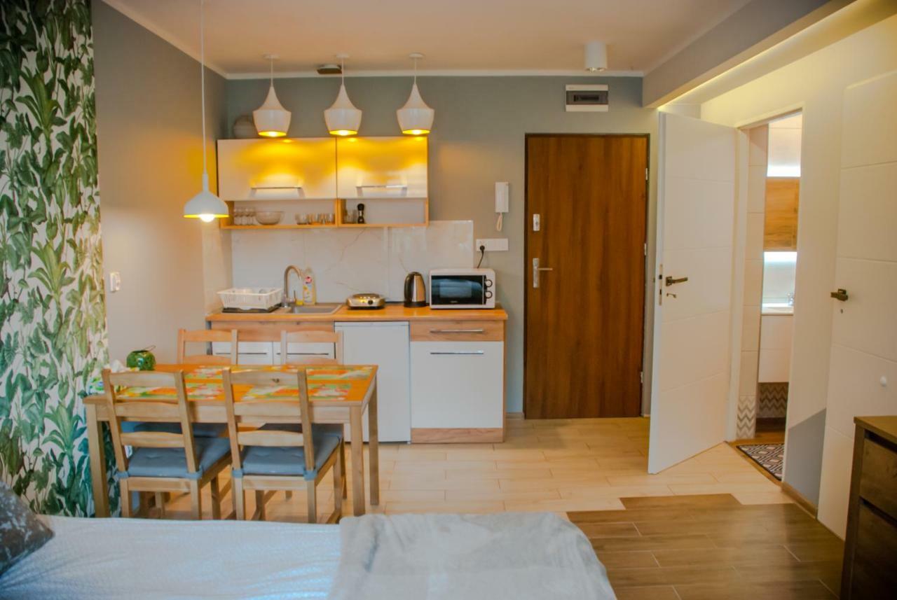 Noclegi "Boczna 5A" Apartamenty Goscinne 斯扎瓦诺泽德霍 外观 照片