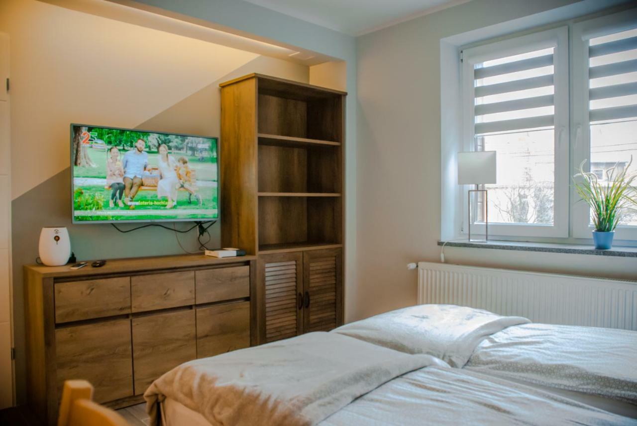 Noclegi "Boczna 5A" Apartamenty Goscinne 斯扎瓦诺泽德霍 外观 照片