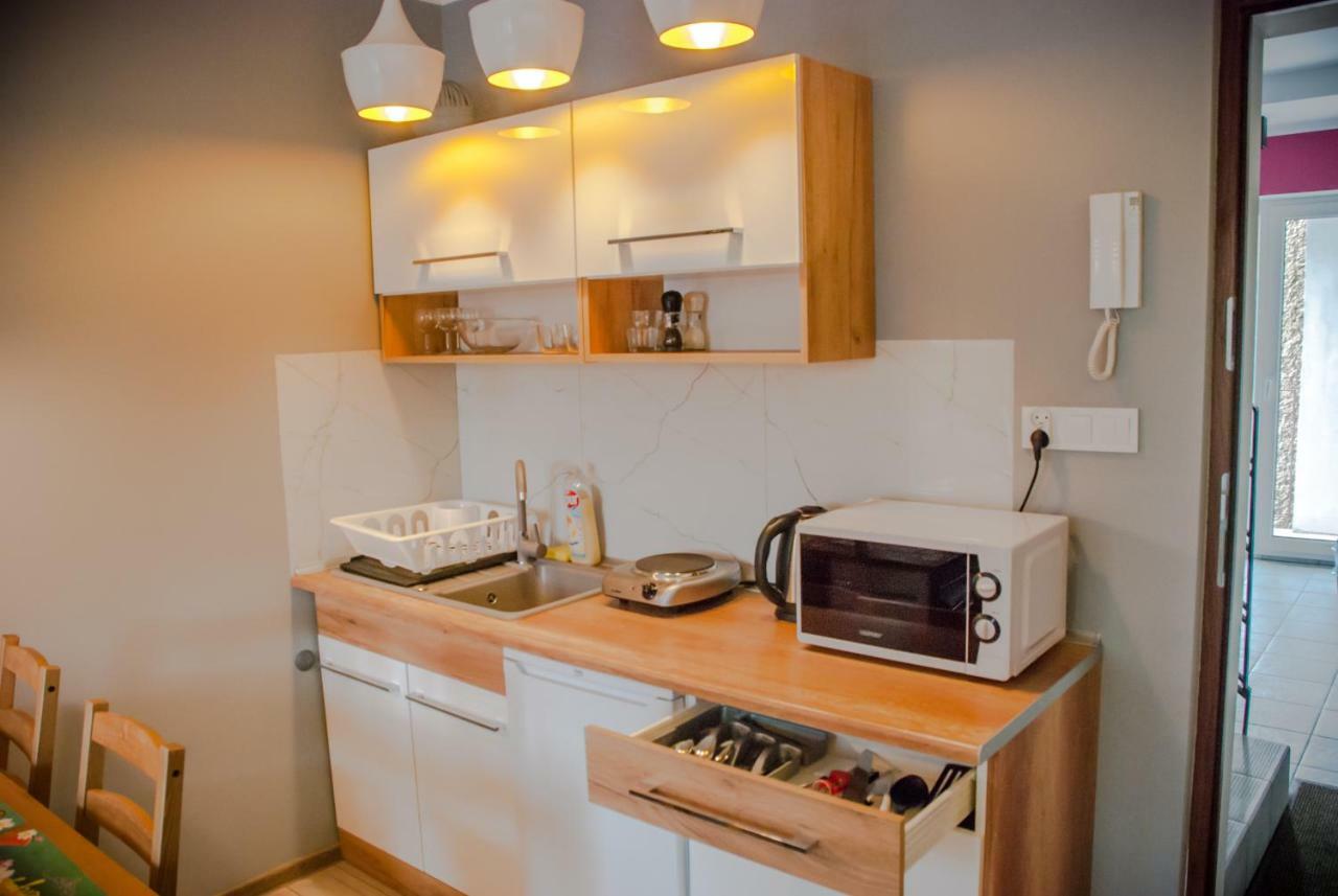 Noclegi "Boczna 5A" Apartamenty Goscinne 斯扎瓦诺泽德霍 外观 照片