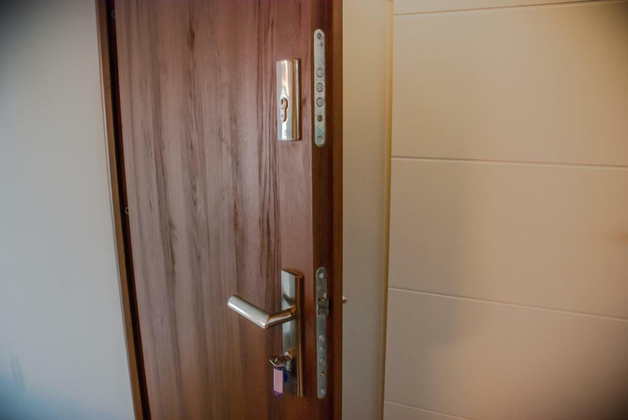 Noclegi "Boczna 5A" Apartamenty Goscinne 斯扎瓦诺泽德霍 外观 照片
