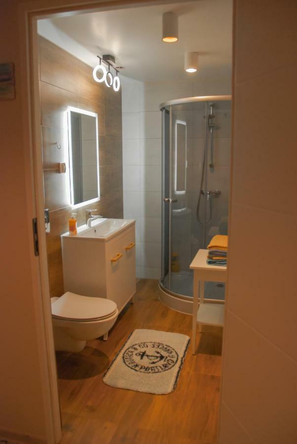 Noclegi "Boczna 5A" Apartamenty Goscinne 斯扎瓦诺泽德霍 外观 照片
